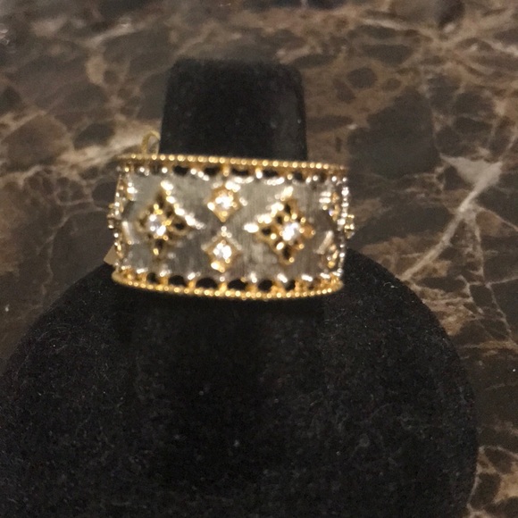 Jewelry - Two-tone ring